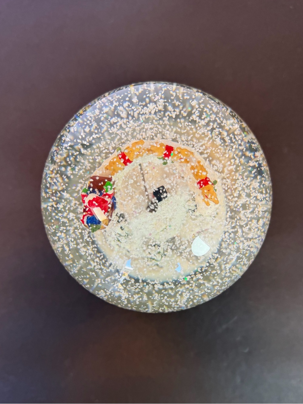 San Francisco Music Box Santa Flying Over Village Snow Globe Works! 8” No Box - Picture 7 of 12